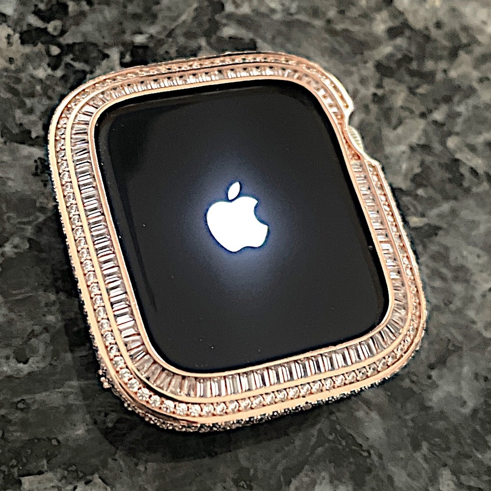 Apple Watch case in Rose gold with baguette and rounds